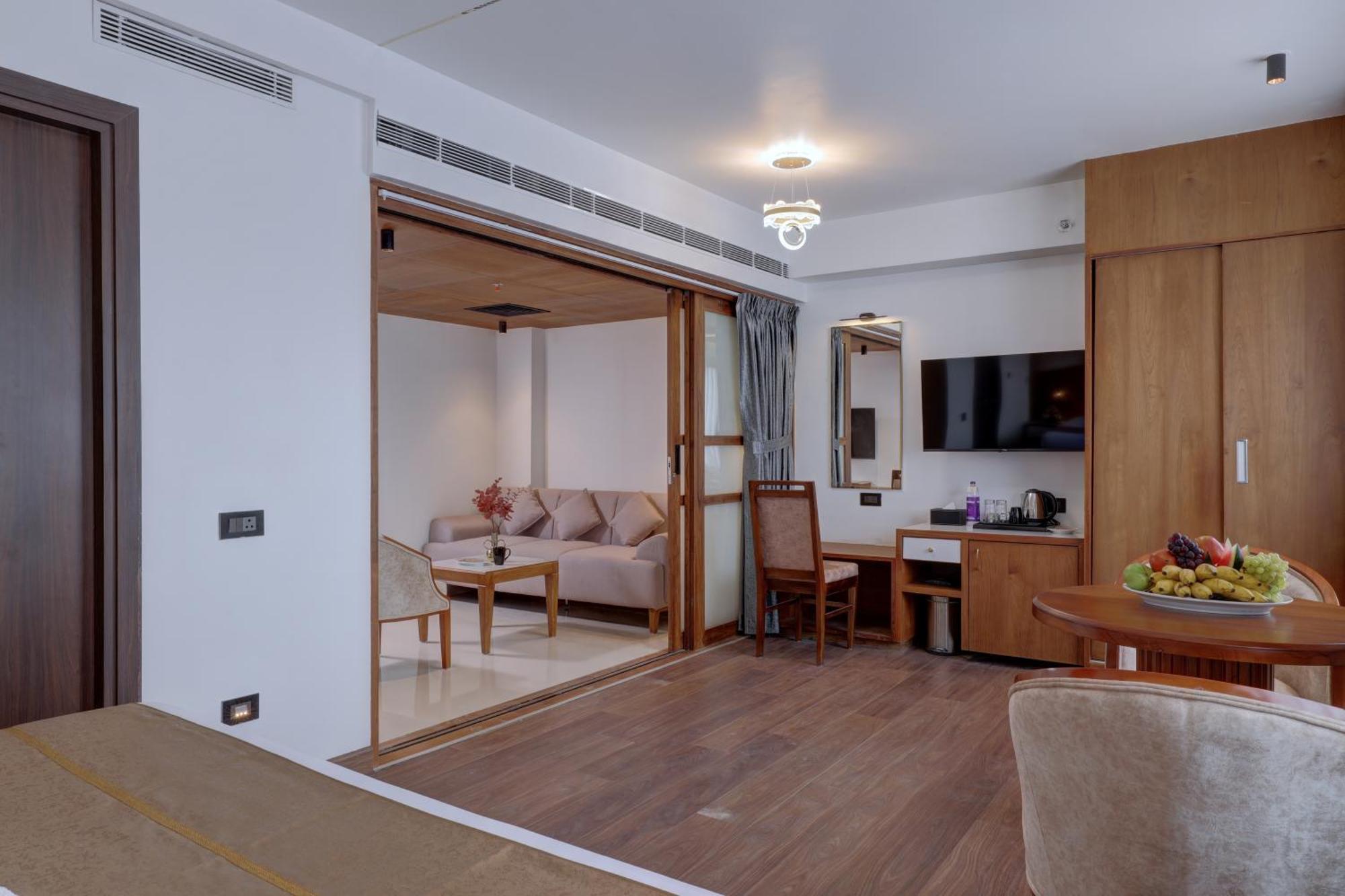 Hotel Cordial Sopanam Thiruvananthapuram Eksteriør billede